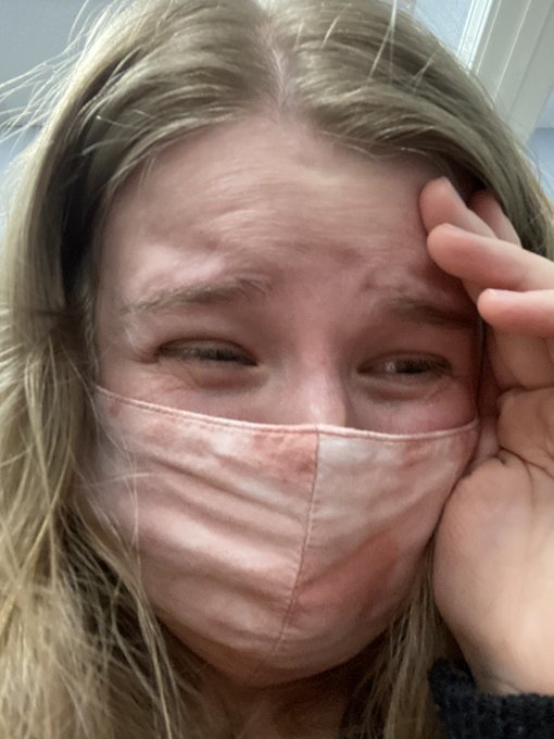 Watch Savannah Solo's leaked NSFW photo on TwXstars