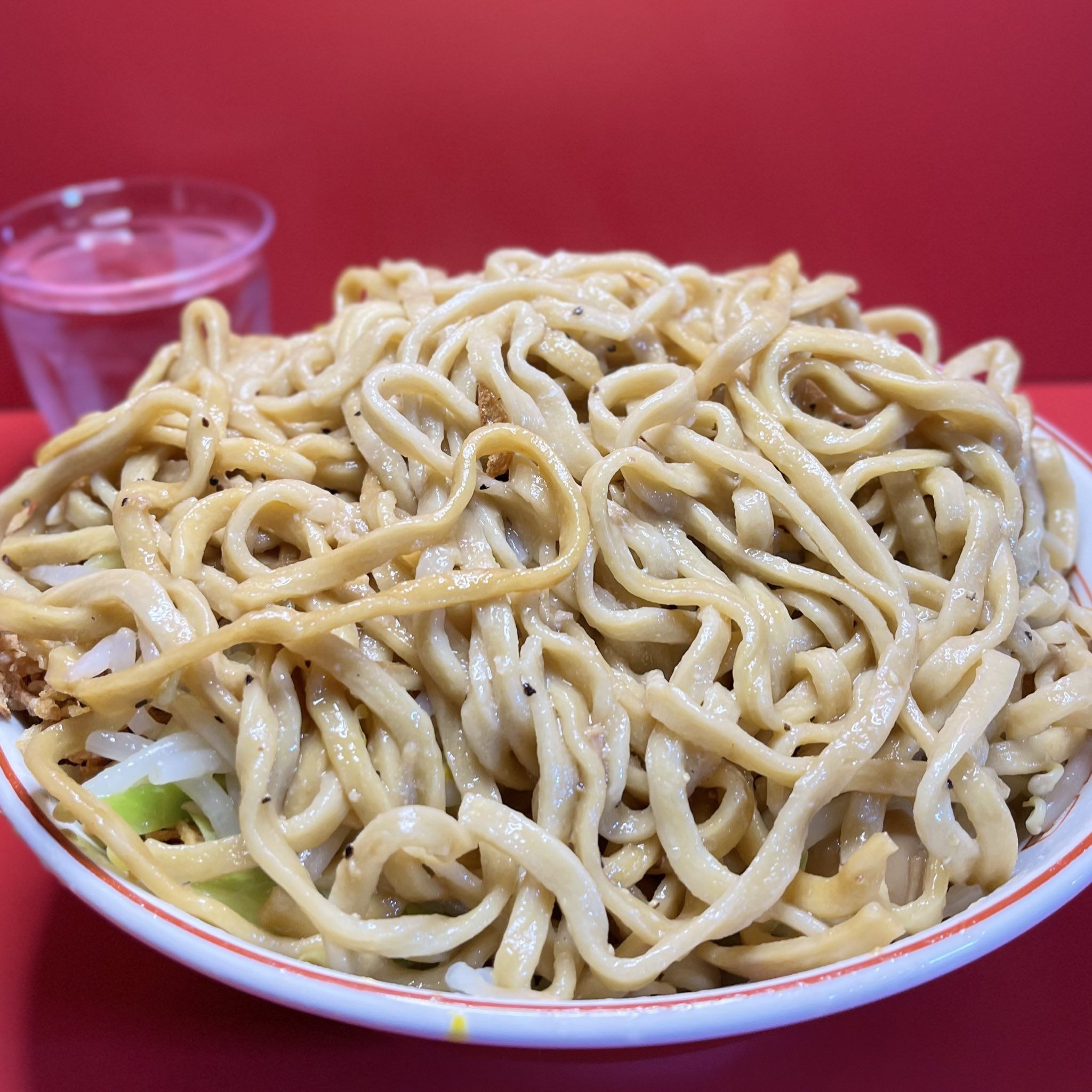 Gosso Sandes 令和3年2月10日水曜日深夜 ラーメン二郎川越店の鍋二郎1500yenの1人前 汁無し風で食う うずら 生玉子 生玉子 魚粉 粉チーズ添えて メチャウンメェ 完食 T Co Fuytevpxfu Twitter