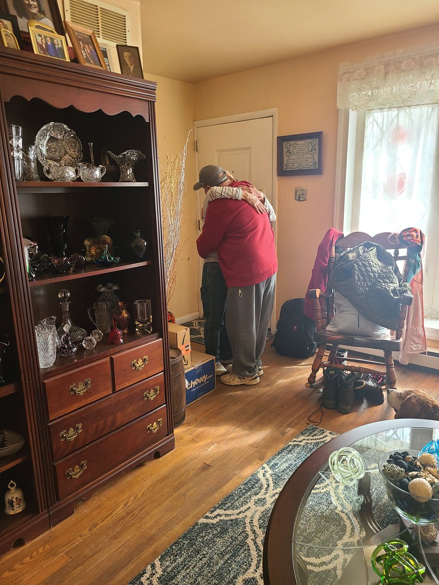 MY DAD IS COMING HOME TODAY!!!!!