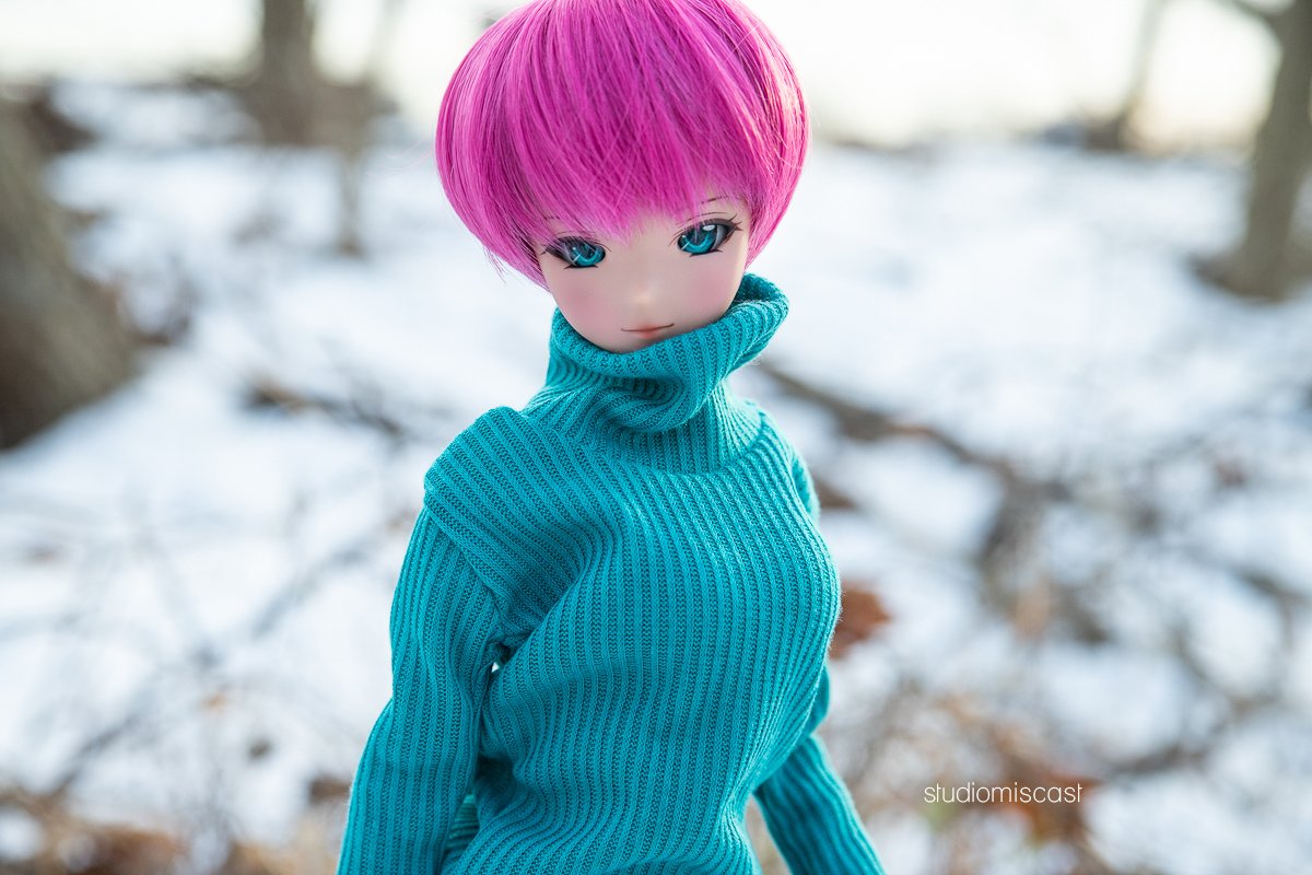 StudioMiscast's tweet photo. βοΈ Winter pink and flushed cheeks βοΈ
Wig by @zazoudolls π
#smartdoll #smartdollchallenge #smartdollteachallenge #zazoudolls #onlythebrave #smartdollonlythebrave #winterpink #winterwalk #snowypark https://t.co/HPh1tHnN9e