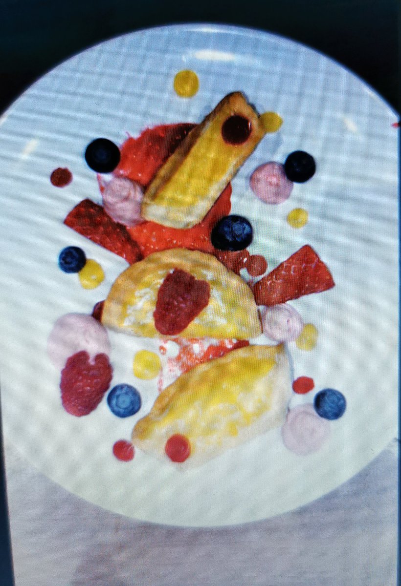 SandhighFood's tweet image. Still hungry? Here&apos;s some Y11 H&amp;amp;C students&apos; dishes for you to get your teeth into. #learntheskills #SHSY9options @SandhighDT @SandbachHigh