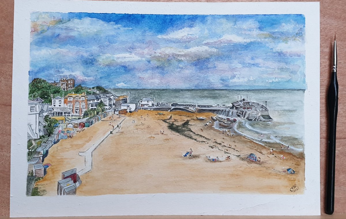 My latest watercolour.... Had a lot of fun trying to get the sky as whimsical as possible 🙏 #Watercolourpainting #watercolorpainting #art #artistsontwitter #vikingbay #broadstairs #kent