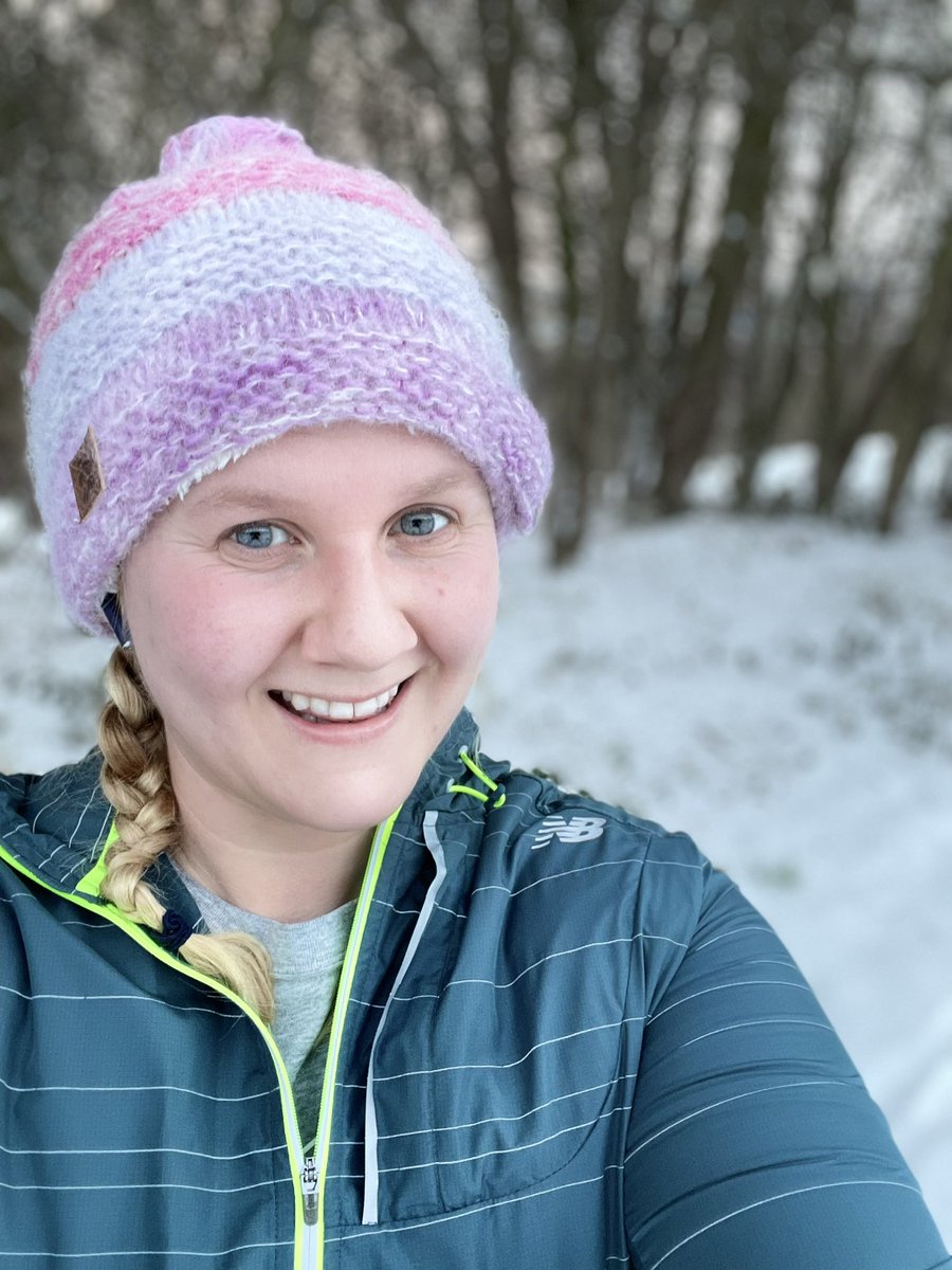 Another snowy run this evening! Smiled the whole time #running #runningchat #runruk