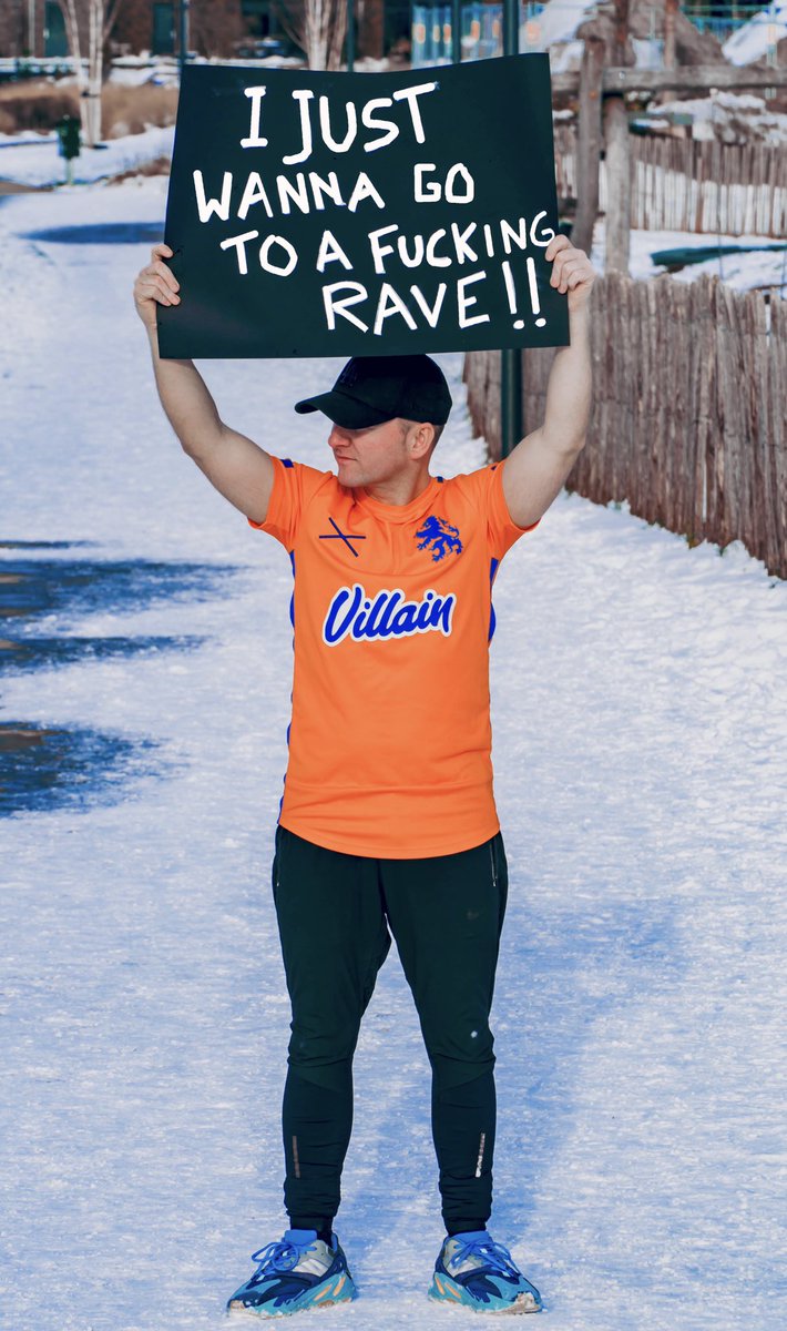 villaineyez's tweet image. Who agrees with me on this?