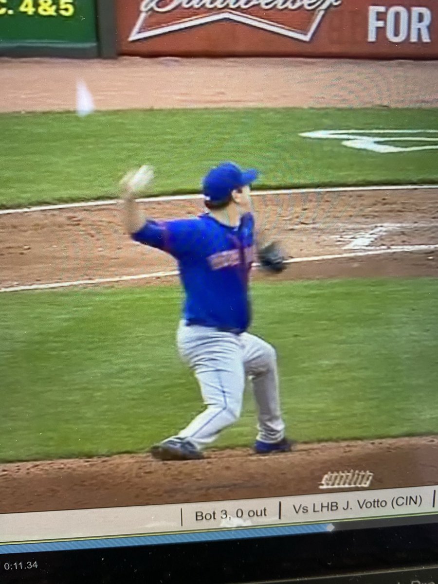 A thought on why this occurred. Left, you can see he opens early forcing his fingers to not stay behind the ball, and a small yank forces him inside the ball too much. Compared to ‘15, the arm works deeper and allows the fingers to drive down the back of the ball longer.