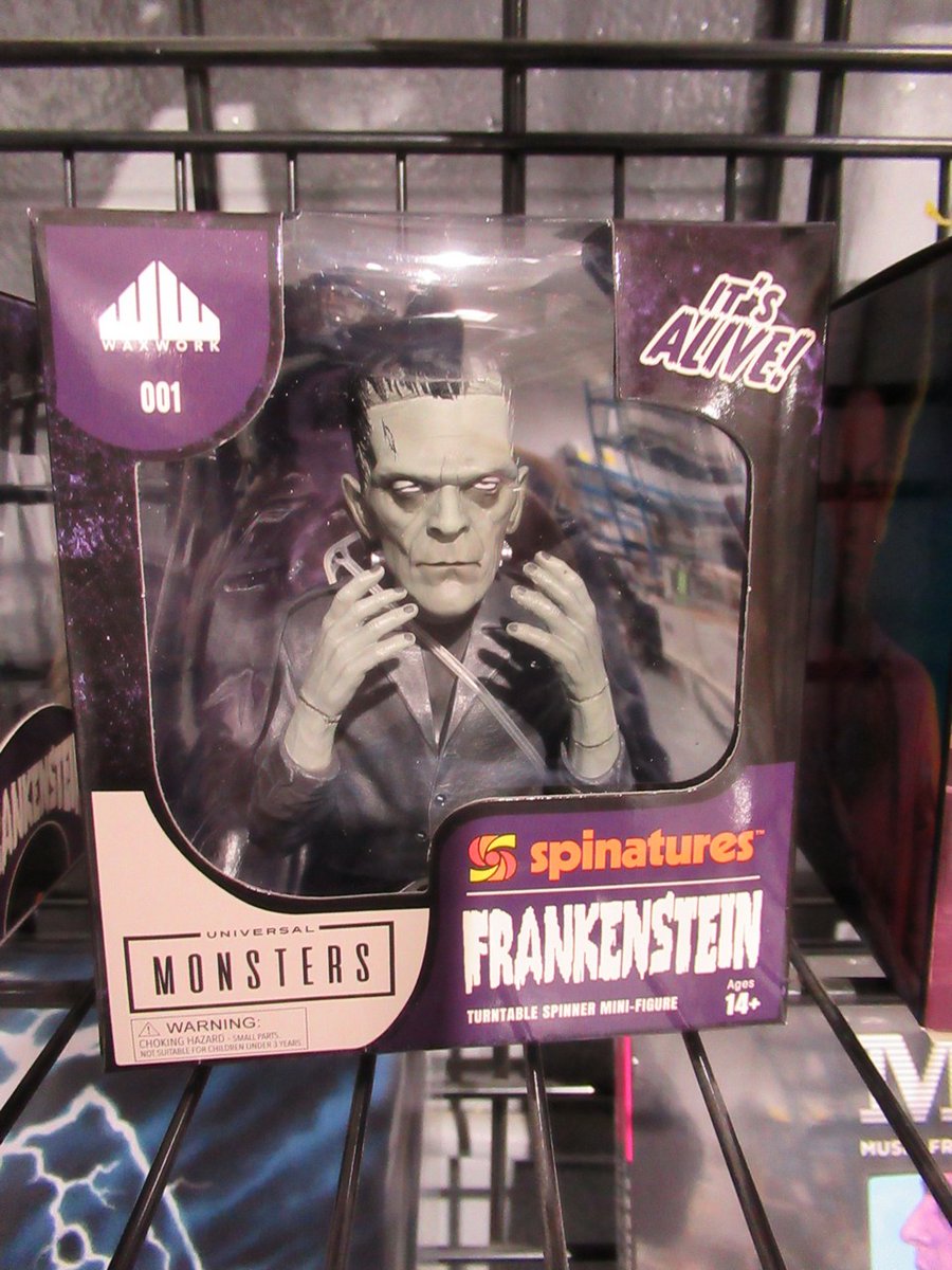 b2pcollect's tweet photo. Check out e these #Spinatures from @waxworkrecords little #UniversalMonsters that can guard your record player's spindle - it's a good thing the undead don't get dizzy! #ShopHappens https://t.co/wKQ82PVn9f
