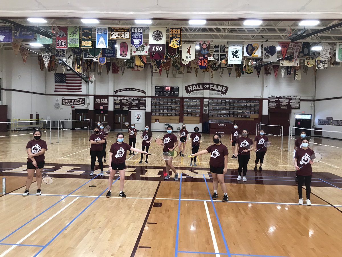 StewXXII's tweet photo. Badminton is 1-0!  Beat East Aurora 12-3!!! STEW CREW 37 off to a great start. Go MAROONS! #victorE #maroonpride https://t.co/cR57ITxBlx