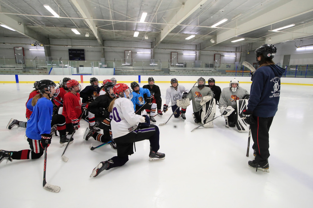 hsjrphoto's tweet photo. .@willvillehockey prepare for the 2021 season. https://t.co/yk1s623RyZ