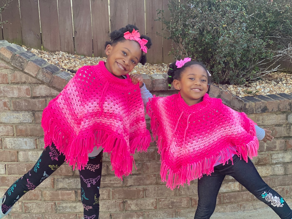 SimplyLaurenAsh's tweet photo. Grab your Valentine's Day Bingo for Kids (free printable) on our blog! https://t.co/x28RxBd6Eo https://t.co/udvrG5P8Lk