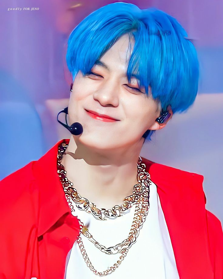 a thread of jeno's eye smile