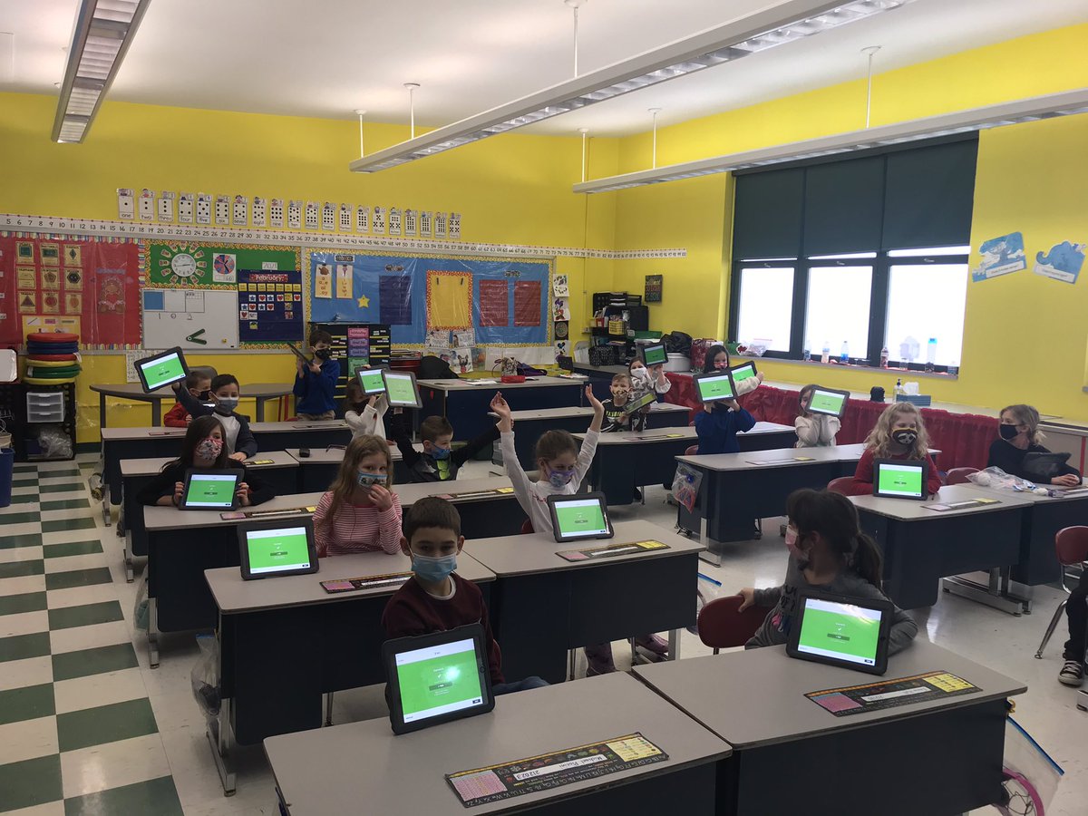 Tina Jones tweet media