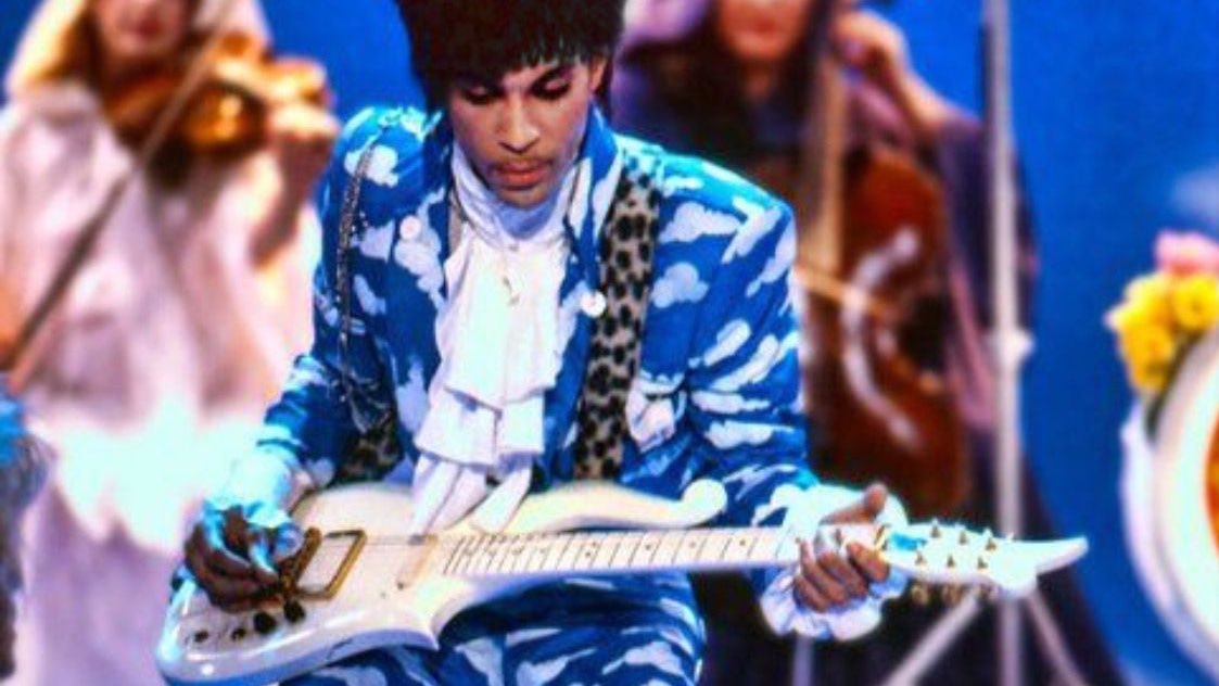 The relationship between P & Clouds has a long history from photos thru to lyrics thru to his infamous Cloud Guitar & equally infamous Cloud Suit.P lived & breathed Clouds all the way thru to one of his final albums “Art Official Age”! He had a strange fascination with them!