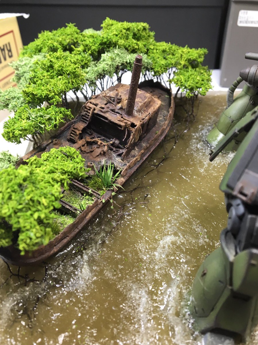 ジオラマ作ってないひとにジオラマ作りたくさせるような写真 座礁船を