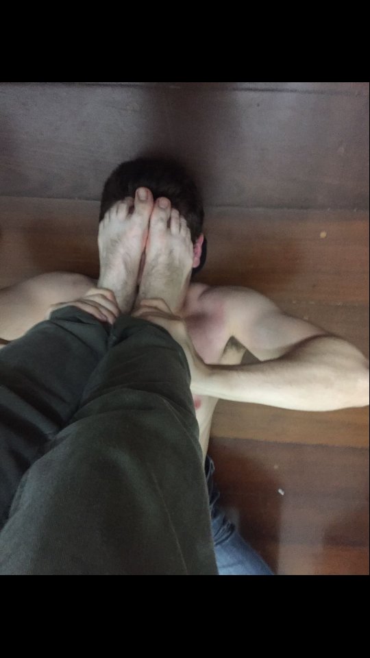 trampledsp's tweet photo. #feetonface #tramplingface #gaytrampling #sub #malefeet #hardtrampling #gayfeet #boyfeetdom #boyfeetdomination https://t.co/WEBNLg1MQ2