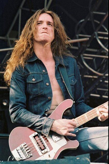 Happy birthday to the greatest bassist of all times: Cliff Burton  . Would\ve been 59 today.
 Rip Cliff Burton... 