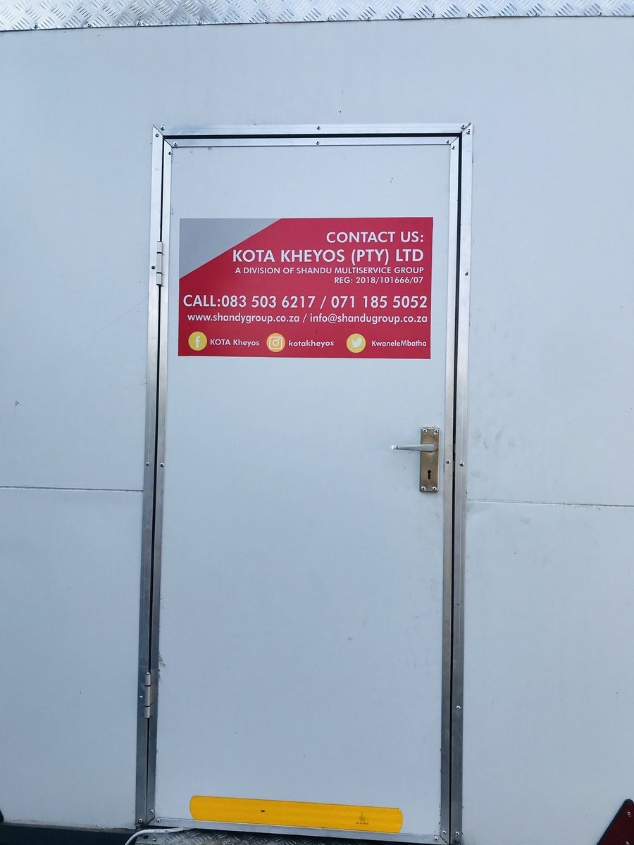 KwaneleMbatha's tweet image. PLEASE HELP‼️

I hustled and paid R56 000 cash because no bank wanted to give me this money, so I chase my dream.

Today, I found out its stolen at UKZN WESTVILLE Campus. 

I don’t if its a sign to QUIT or I am tested. 

Please RT help me find my MOBILE KITCHEN 
0835036217