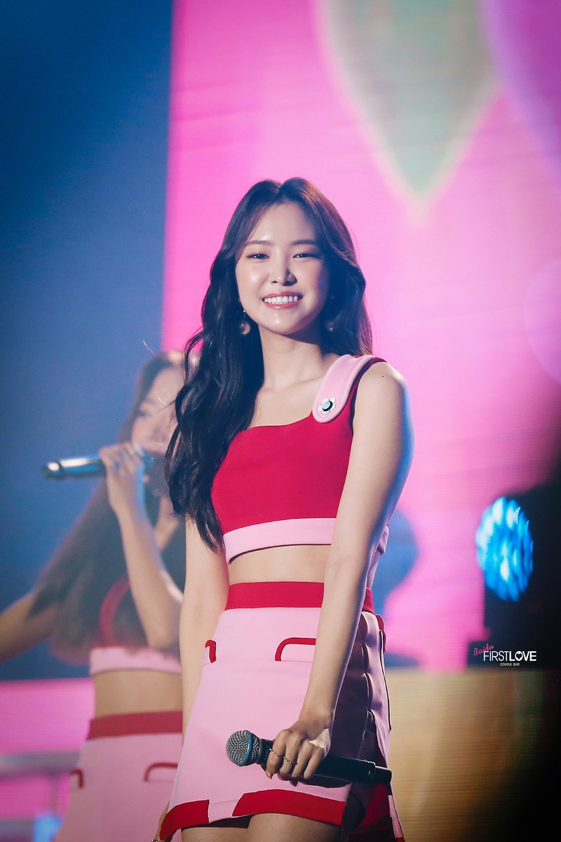 sonnaeunhours's tweet photo. ✨#Naeun #손나은 #나은 @Apinksne ✨ https://t.co/zo4VGvTd5z