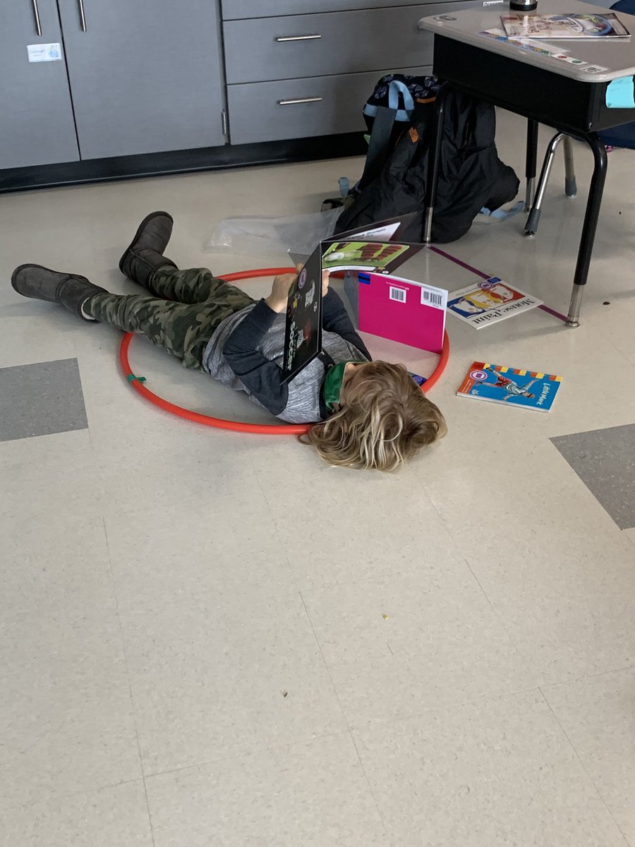 MissBlack2020's tweet photo. Growing a love for learning and reading! 💗📚 https://t.co/KxTe3geiFW