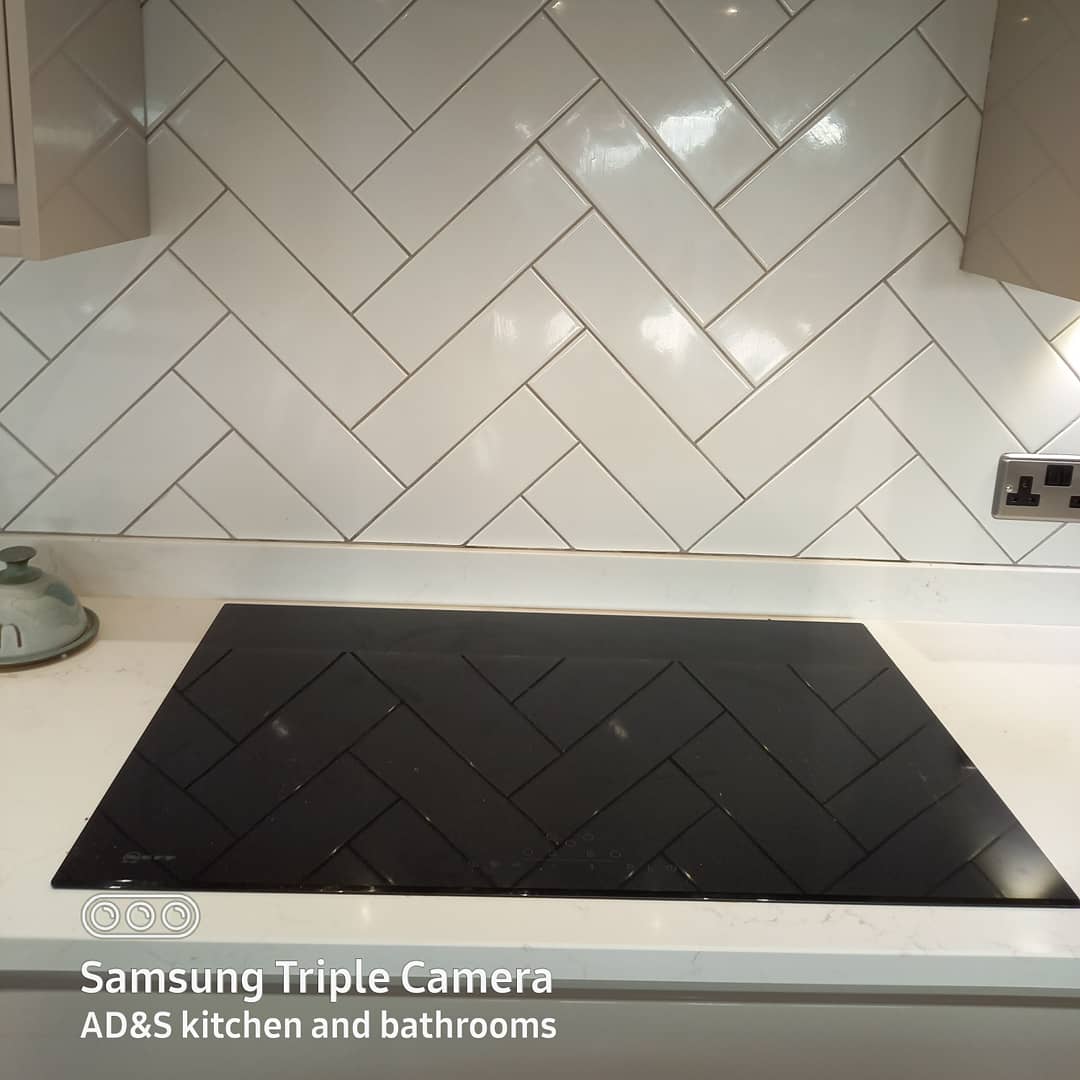 plumbingads's tweet photo. Latest kitchen install finished this week. #howdenskitchens https://t.co/vFbdgEmevV