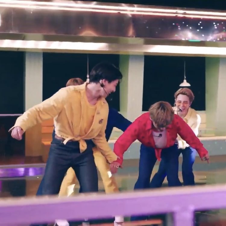 Teaching Tae how to roller skate was one of the most fun times you guys had