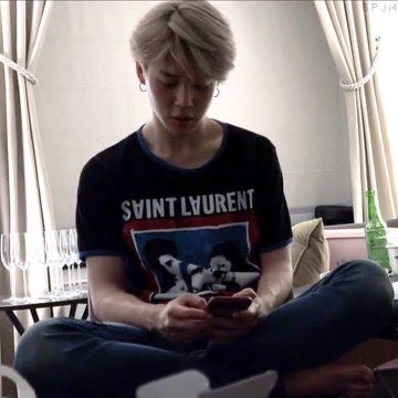 On your way to hang out at Jimin’s