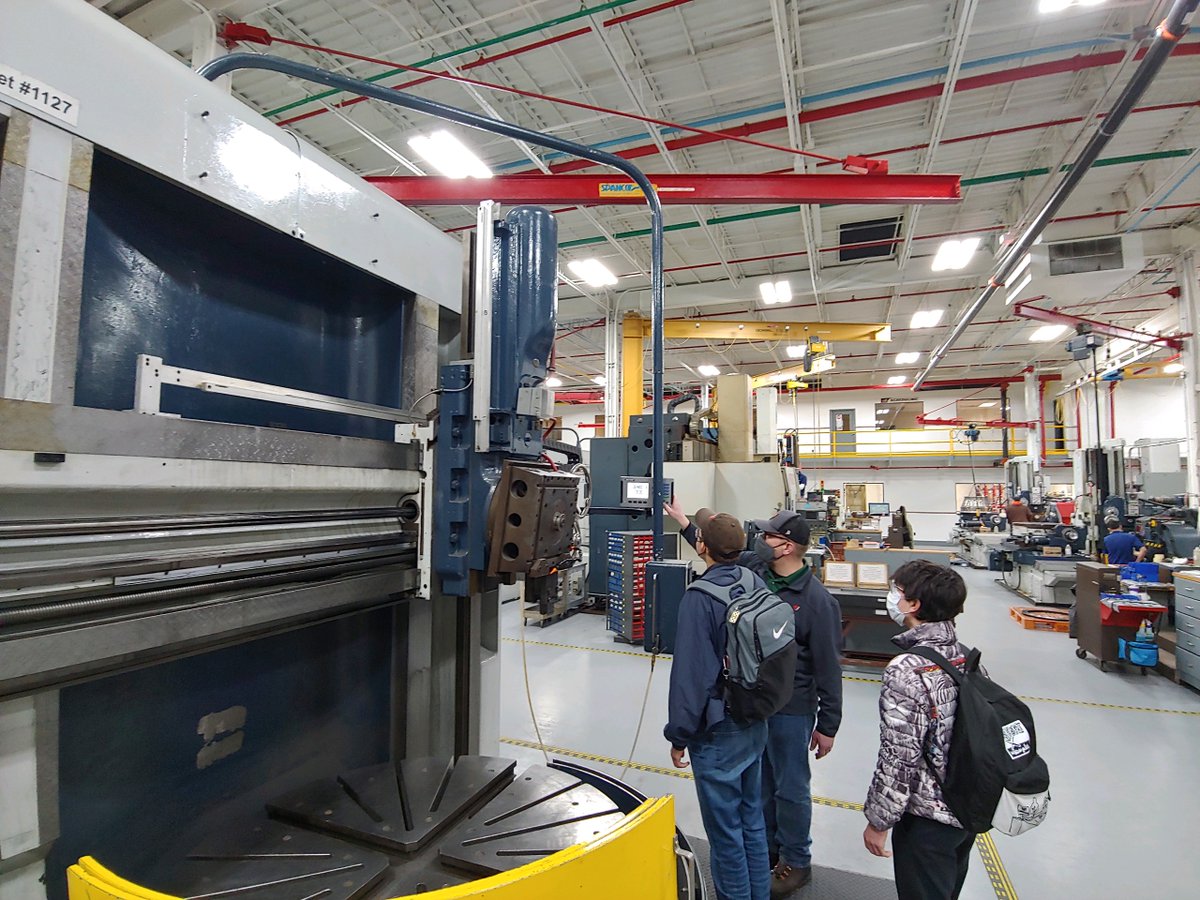 jgallagherCLE's tweet photo. We're excited to kick off the @ComponentRepair Machining Pre-Apprenticeship program with @MentorHigh @LakeShoreCP - This collaboration allows Jr's &amp; Sr's to intern in high school and apply classroom/OJT post-graduation to an #Apprenticeship @cityofmentor @LakeCountyESC https://t.co/2r7wmT7s1g