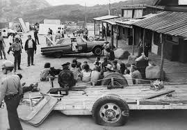 HarryLamont4's tweet photo. @MarkDice Terrifying back in the day of when one goes on a murdering spree. Not so shocking nowadays.
Manson compensated blind Spahn Movie Ranch owner, #GeorgeSpahn, wit #SqueakyFromme's carnal knowledge for residing at da ranch, a sad day for CaLi.๐md๐บ๐ธ#TateMurders #LaBiancaMurders https://t.co/Ie8B89r1yU
