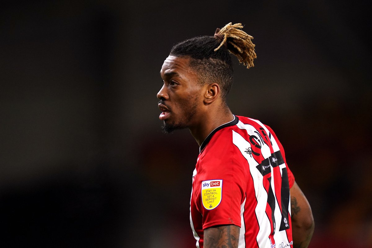 SkySportsStatto's tweet photo. 🙌@BrentfordFC go top of the @SkyBetChamp for the first time since promotion in 2014 - they stretch their unbeaten League run to 2⃣1⃣ games

@ivantoney24's contribution this season:

2⃣3⃣ goals - most in division
9⃣ assists - most in division https://t.co/UmxElzUbX1