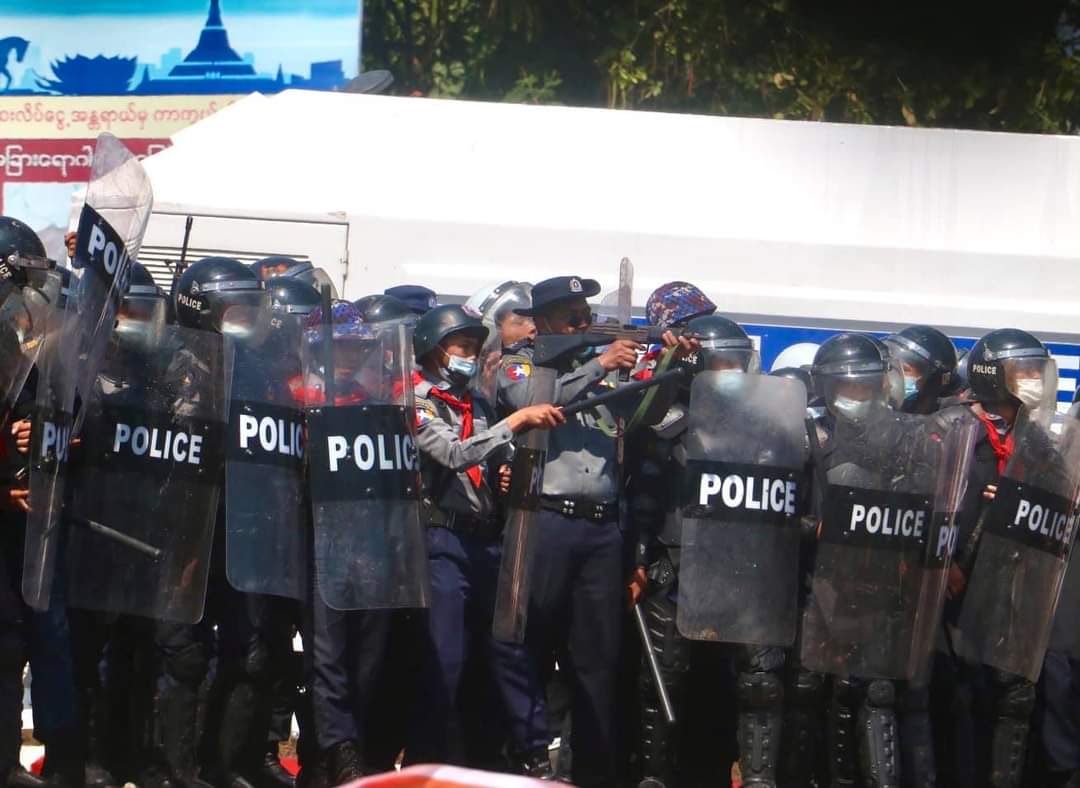 Terrible images of the #myanmarcoup from beautiful #myanmar. Peaceful protestors being fired upon with live ammunition. This is a #crimeagainsthumanity