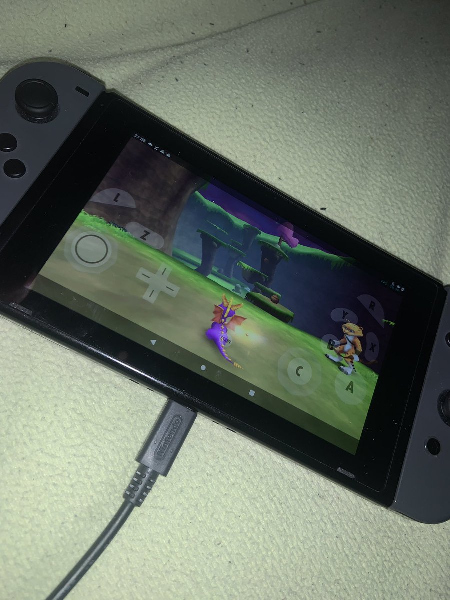 Fabi_Chan99's tweet photo. Jeder normale: Kauft sich ne Switch fรผr die Games etc..
Ich: Installiere Android auf die Switch und Spiele GameCube #switchroot @switchroot_org #NintendoSwitch x3 https://t.co/ZdxlBQA4Nj