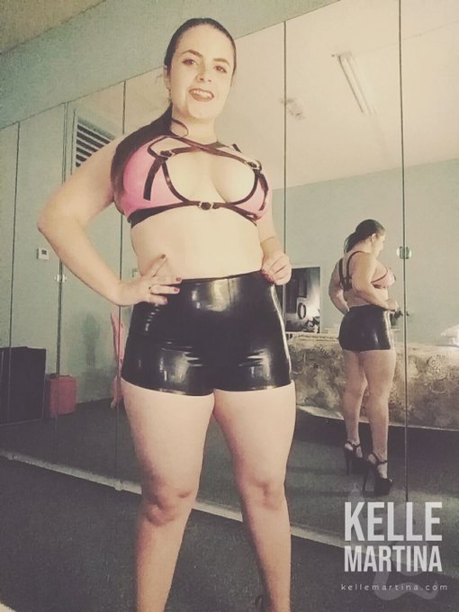 lil latex selfie ❤️ https://t.co/QCg4sM9CBI<a href="/tag/strapon"class="tags"><span>#strapon</span></a><a href="/tag/straponpov"class="tags"><span>#straponpov</span></a>