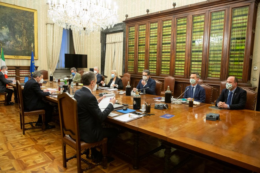 La Nuova Ecologia tweet media