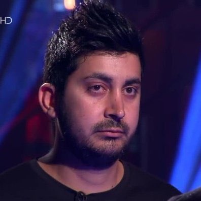 QVCI9eZ9ufhw3gq's tweet photo. Μόνο εμένα μου τον θυμίζει; #MasterChefGR https://t.co/HJENac5JRD