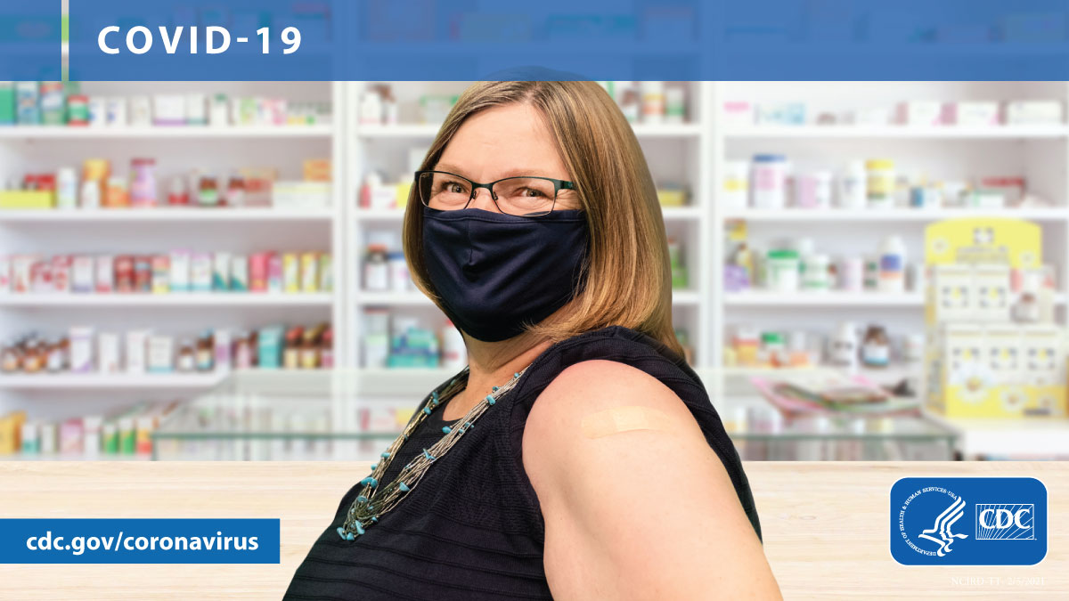 CDCgov's tweet photo. Providers: Your decision to get a #COVID19 vaccine is a powerful way to help reduce suffering and improve health. You are an agent for change, and you make a difference in your patients’ lives. #SleeveUp &amp; lead the way for others. More: https://t.co/JTzCbcVRZ8. https://t.co/oeVyfFvWmh