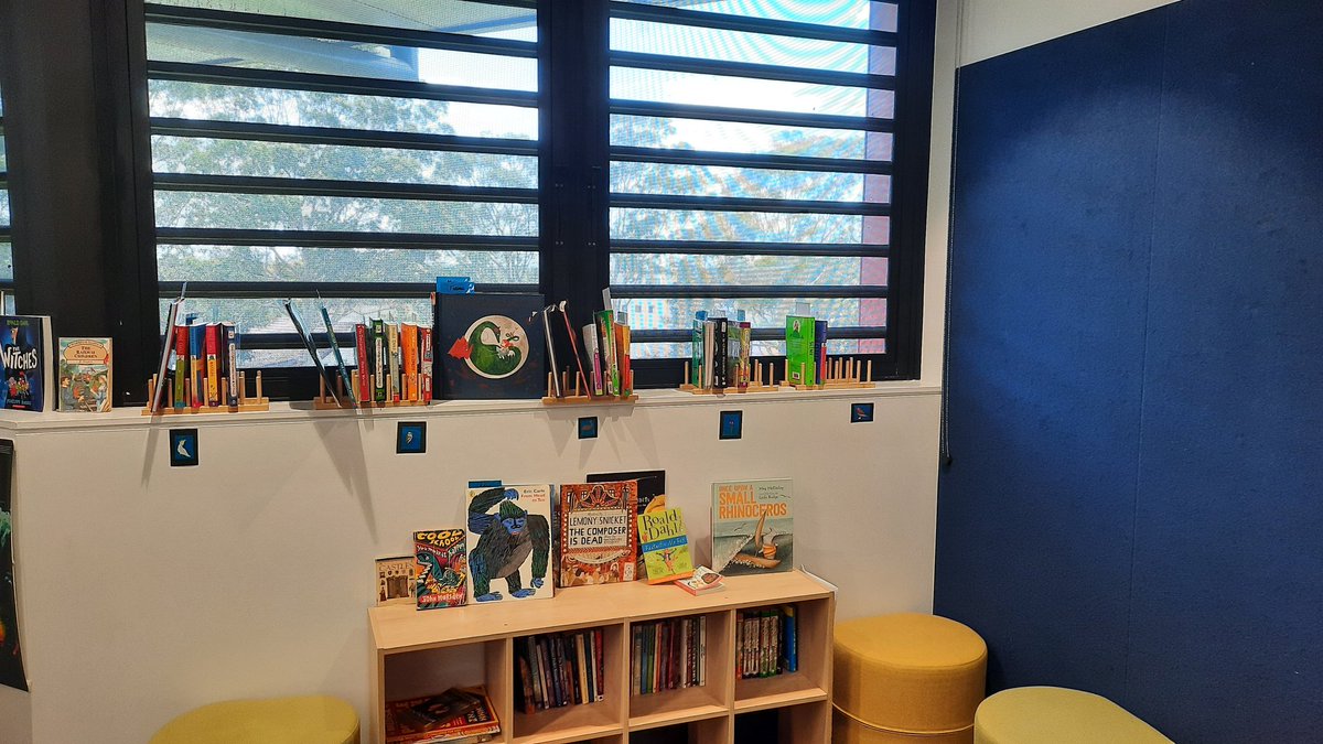 One of my favourite classroom hacks - using IKEA plate holders to orgainise and display books by table groups. Orgainsied, efficient, and aesthetically pleasing!