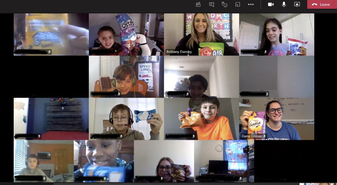 missdansky's tweet photo. Voorhees School Spirit Days are the best days! #VoorheesRocks 💙🧢🍿🏈 @VoorheesPrin https://t.co/5JsBJ2rAdc