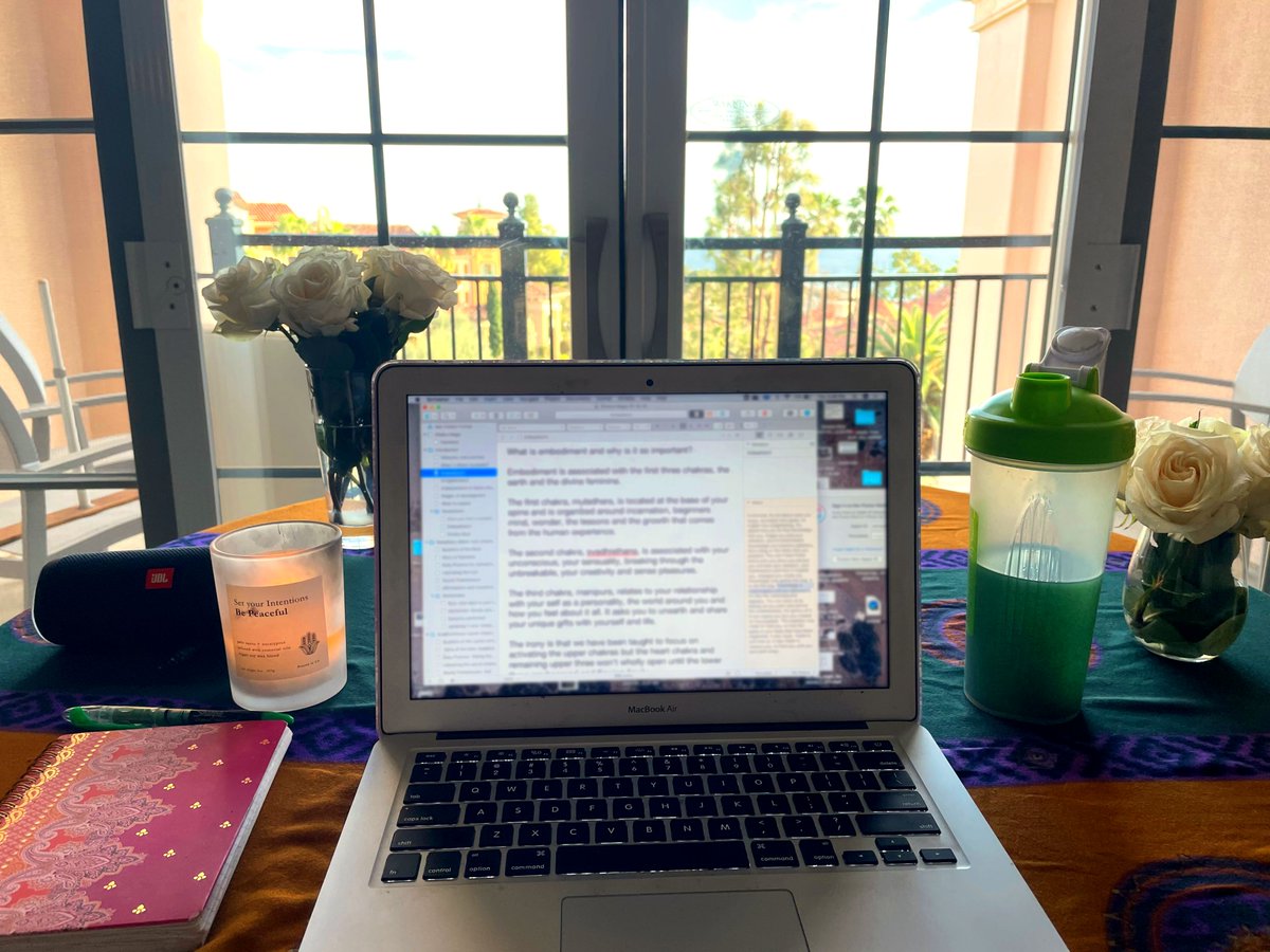 Blessings beloved! 

What are you dreaming in? ✨
This is what my writing retreat looks like! So grateful to finally have long stretches of time to write and work on my online course: Chakra Magic, Liberating Your Divine Current. ••• ❤️✨🐉🌺💪✨❤️ 
.
.
.
.
#motivation #Shakti
