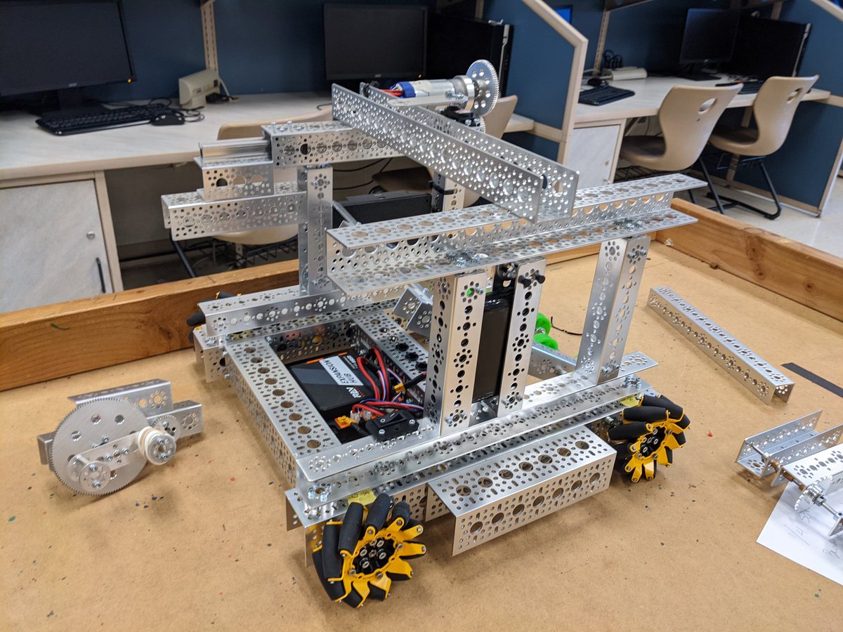 RoboVikes's tweet photo. The last four practice sessions have been a whirlwind of progress! #RoboVikes, coming in hot! #ULTIMATEGOAL #FTC #tetrixrobotics #actobotics #letsgobildatogether https://t.co/VIZpMVyDZO