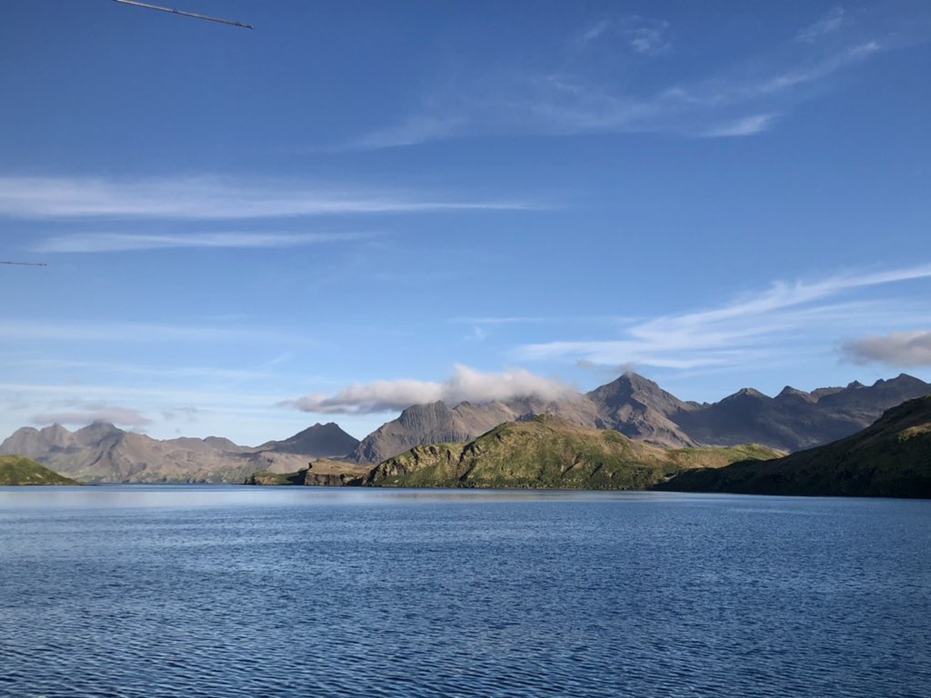 AliceMarzocchi_'s tweet photo. Stunning views of South Georgia! Beautiful day for acoustic calibrations and a CTD in Strømness 🐧🦭 #JC211 https://t.co/G8nMNgCKxC