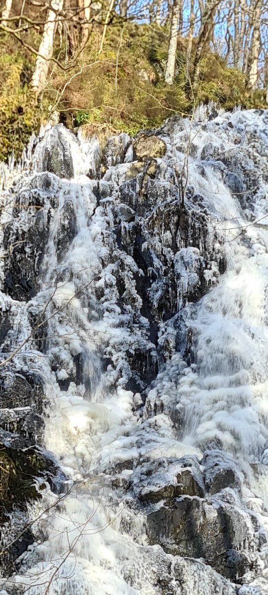 Anita310858's tweet photo. Icy waterfall at Cree Wood Minnigaff today
@BBCScotWeather 
@bbcweather 
@BBCWthrWatchers 
@sastal01 
@VisitScotland 
@VisitSWScotland 
@swfreepress 
@DGWGO 
@SWCoastal300 https://t.co/4daeVyU0Ow