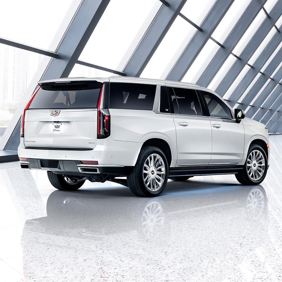 La nueva #CadillacEscalade 2021 con cámara de visión 360º, te da la mejor experiencia de manejo para que el camino al éxito sea seguro. #TheSuccessBehindTheIcon https://t.co/2DoMi17KNS