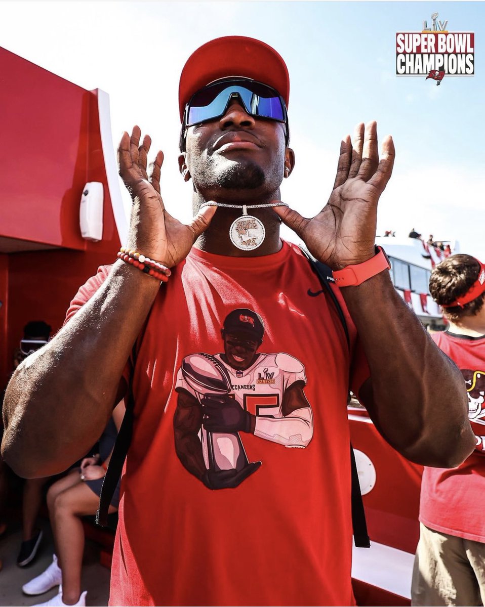 DevinWhite__40 tweet picture
