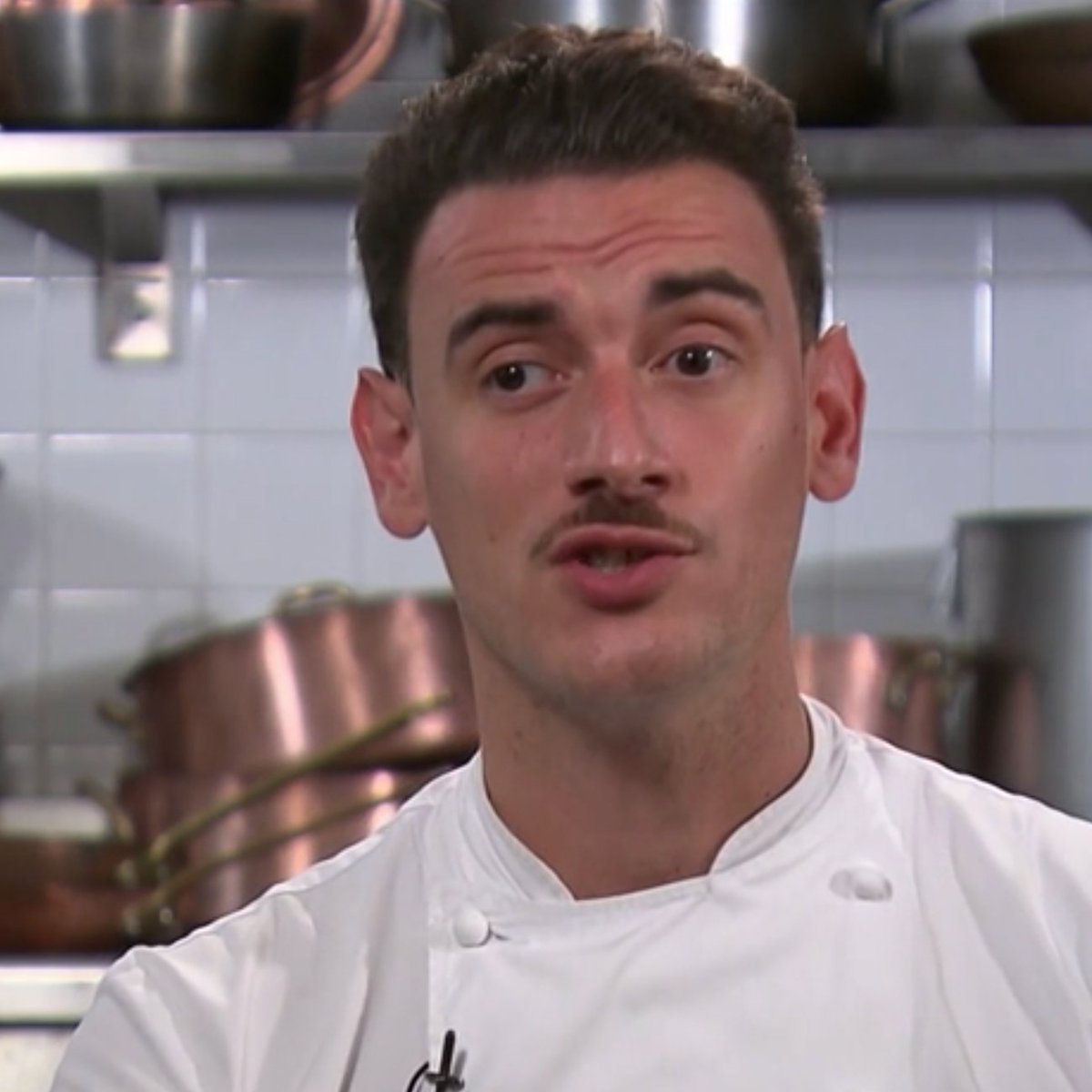 TopChefOOC's tweet photo. Je ne vois aucune différence #TopChef https://t.co/qmwHDWc07F