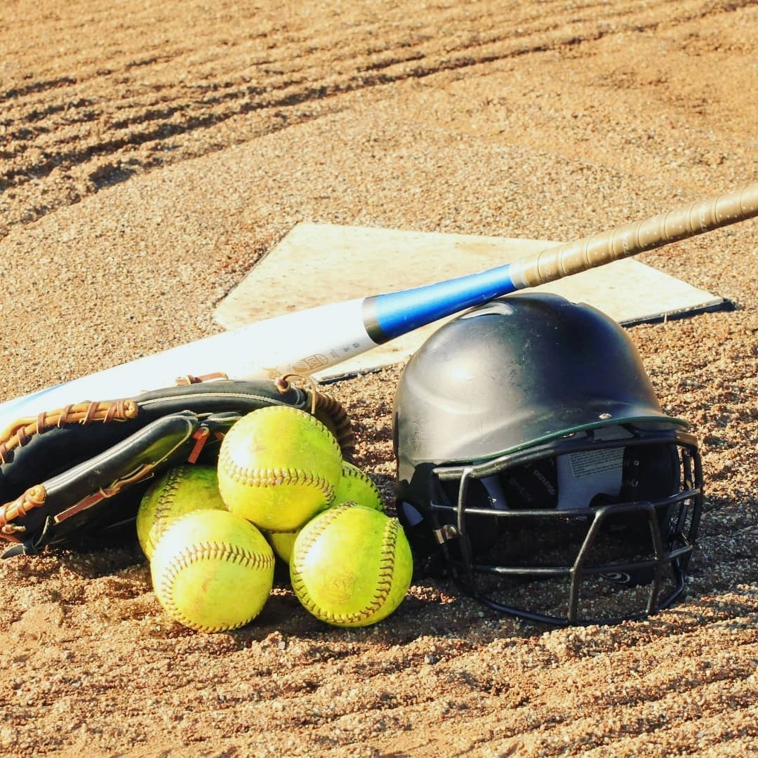 Softball Team tweet media