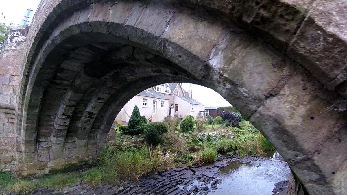 The Transcriptions of the Edinburgh Architectural Association of 1892 state, “there was certainly an earlier bridge at Dairsie. There is no sign of it but this bridge was most likely wooden.