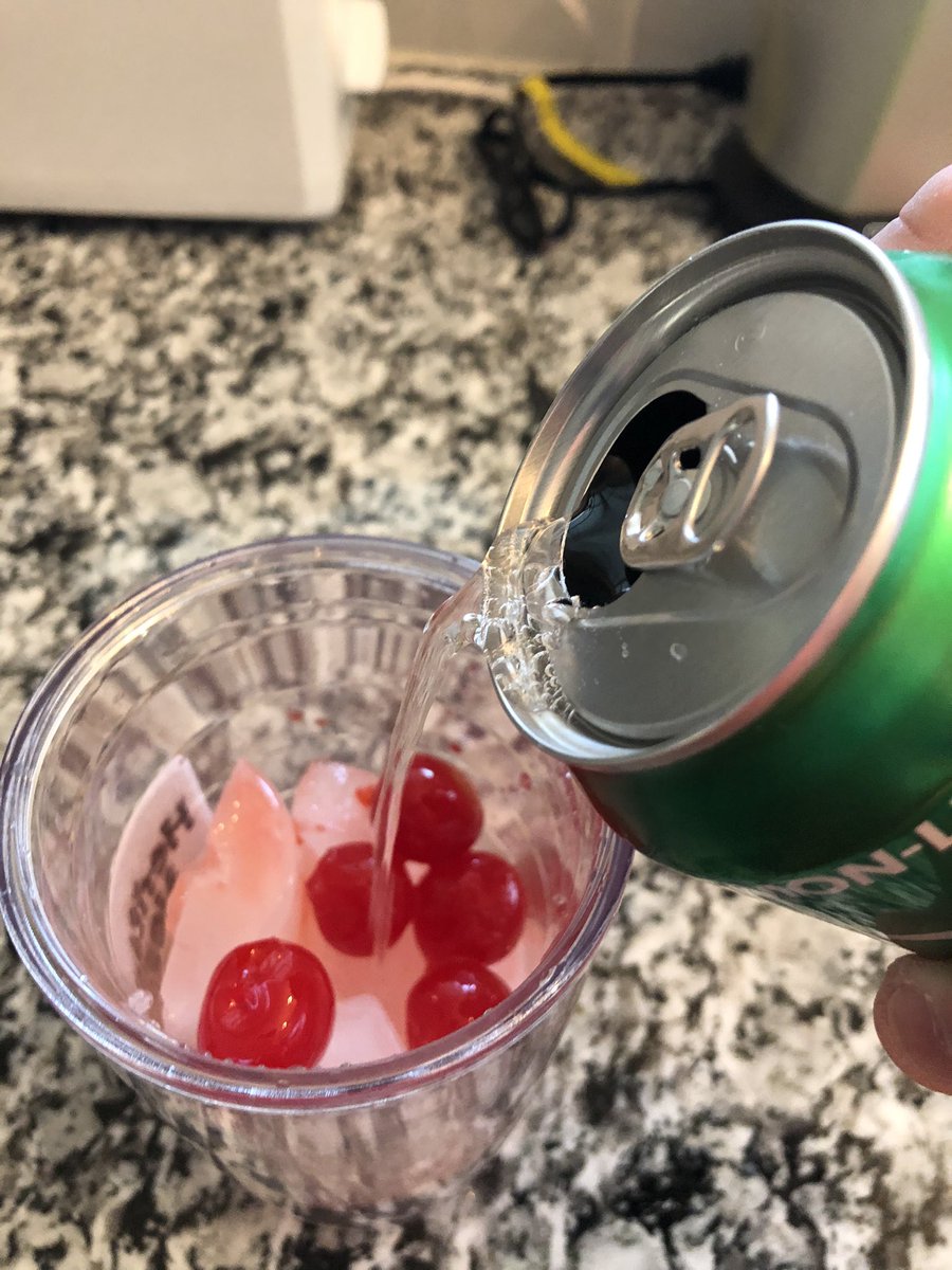 k9kayaks's tweet photo. @sitarhero79 @boxer_sacha @myboxerandI @Thomas_F81 @doug_matern @NicDavisNotes @DelinaEdmond @BClemson81 @joub53 #Leftovers #ChiliBakePotato #CherrySprite #Yum https://t.co/fxiaZ8BmdG