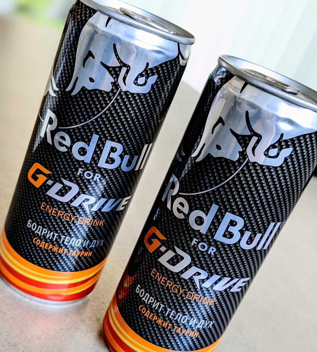 energydrinkun's tweet photo. これまでの #レッドブル JPの独自展開を見ていると次回はこれくらいできるんじゃないかと思うのですが、いかがでしょう！？
@redbulljapan 
G-driveは味も良くて高評価です。
日本ならではのデザイン、フレーバーを期待してます😀
#redbull #redbullfriends #エナジードリンクマニア https://t.co/N6wcXJpF4c