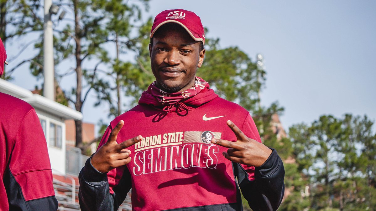 FSU_Track's tweet photo. All smiles because it's 𝙈𝙀𝙀𝙏 𝙒𝙀𝙀𝙆! 😁

#OneTribe | #GoNoles https://t.co/kTUd39Ng9h