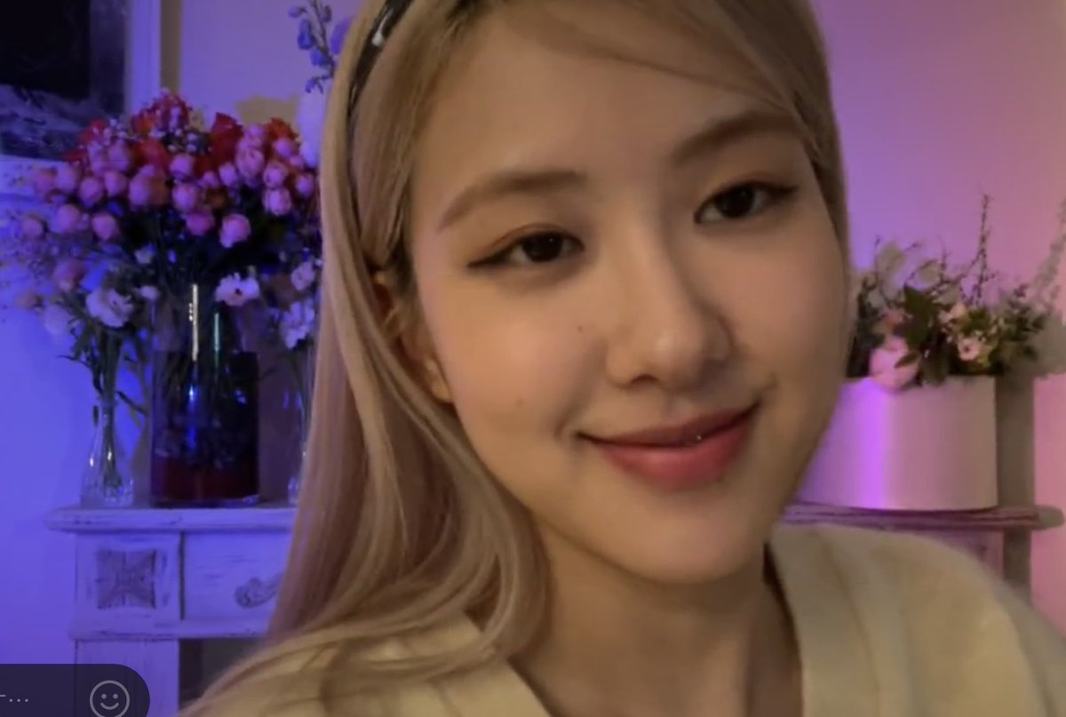 azuubon's tweet photo. ロゼお誕生日おめでとう🎉
Happy Birthday rosé
#AllOurLoveROSÉDay
#로제가_있는_2월은_장미빛이야 https://t.co/QXXE1ZrZqj