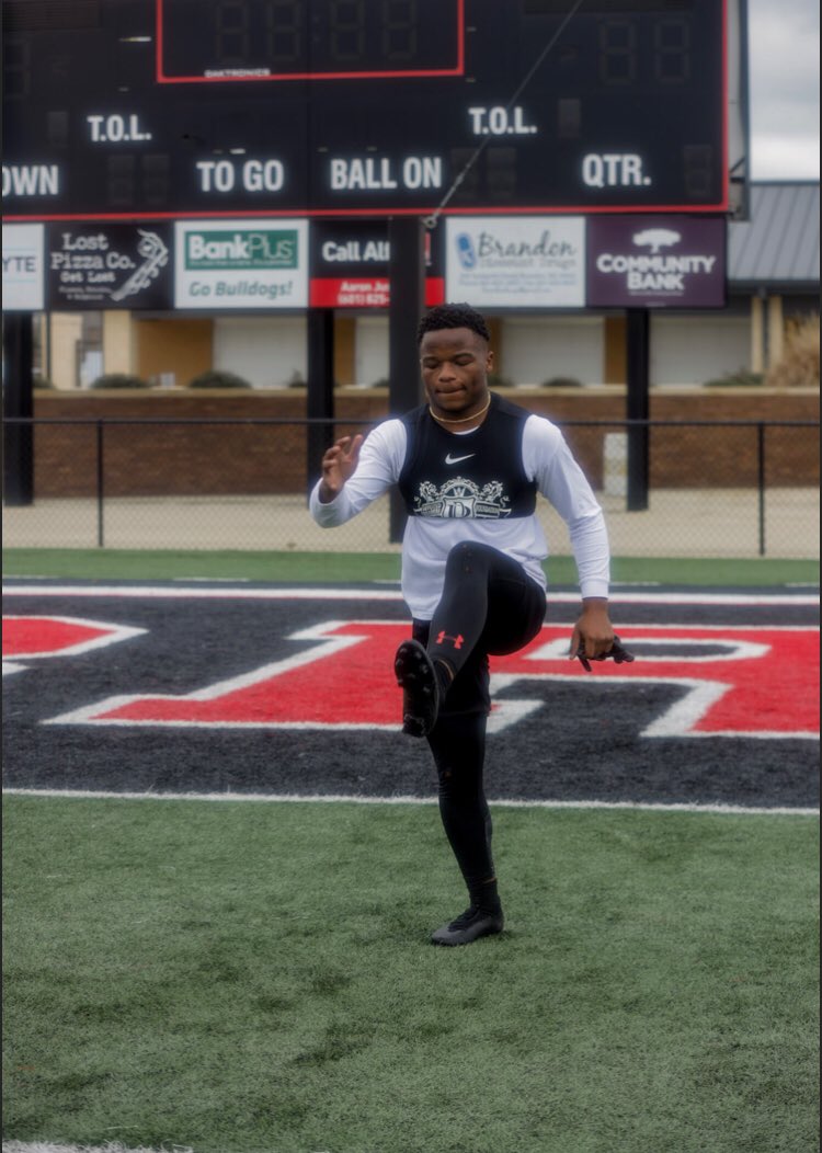 HOLLYWOOD. tweet media